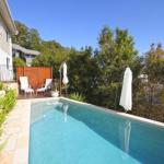 STUNNING HOME WITH SPECTACULAR VIEWS & CLOSE TO THE BEACH - Accommodation Asia 1