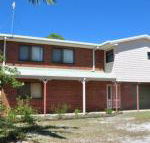 31 Bombala Crescent Two storey home with covered outdoor deck fully fenced backyard. Pet friendly