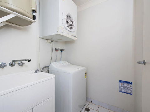 5 Casuarinas 33 Soldiers Point Road Superb Waterfront Unit - Accommodation Asia 2