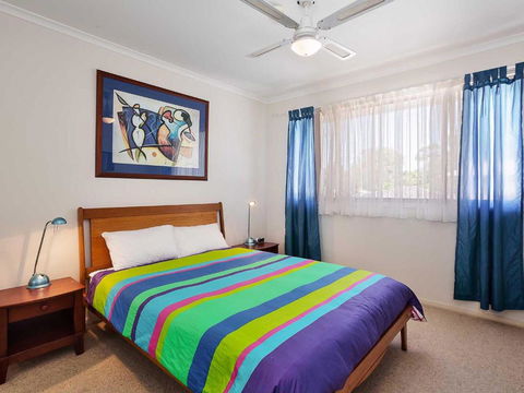 3 Ambleside 9 Shoal Bay Avenue Air Con WIFI & Close To The Water & Shoal Bay Shops - Accommodation Guide 2