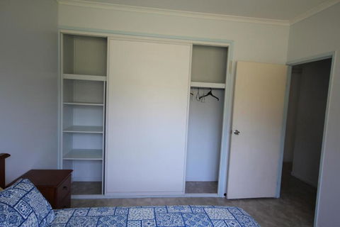 CASTAWAY BEACH HOUSE - Accommodation Asia 5