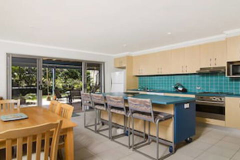 Moana Retreat WiFi - Accommodation Asia 0