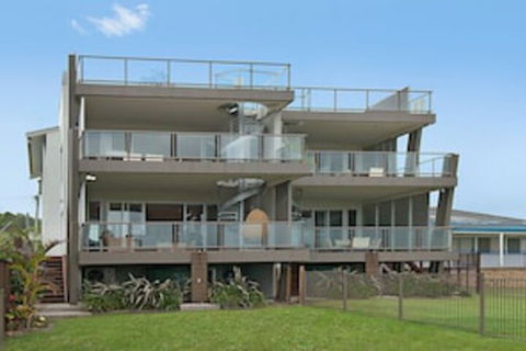 Costa Del Sol - Accommodation Asia 0