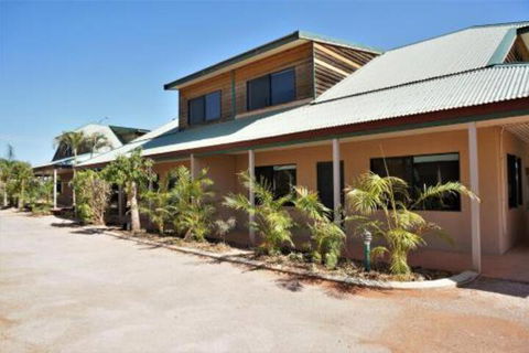 Ningaloo Breeze Villa 7 3 Bedroom Fully Self Contained Holiday Accommodation - Accommodation Asia 0