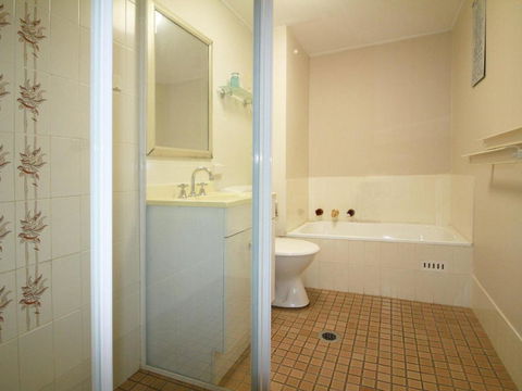 9 Braemar Skip Hop & Jump From Everything - Accommodation Asia 1