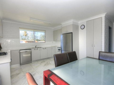 45A Wharf Upstairs - Accommodation Asia 3