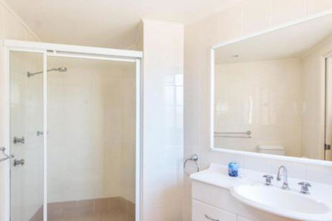 Millennium 102 With Pool In Complex - Accommodation Asia 5