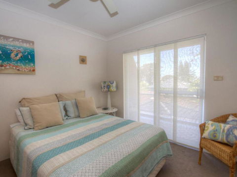 St James 6 Stylish Airconditioned Retreat - Accommodation Asia 7