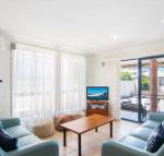 1 / 54 Parkes Airconditioned - Accommodation Asia