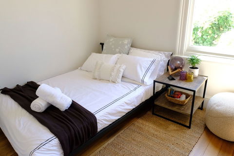 White House - Accommodation Asia 6