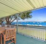 Sunset Beach House Soldiers Point Sleeps 9 - Accommodation Asia