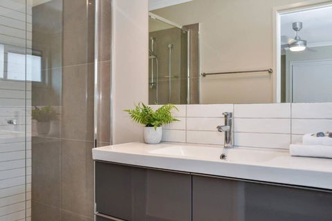 Central Mooloolaba 3 Bedroom Unit - Accommodation Asia 5