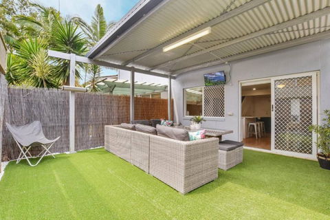 Central Mooloolaba 3 Bedroom Unit - Accommodation Asia 1