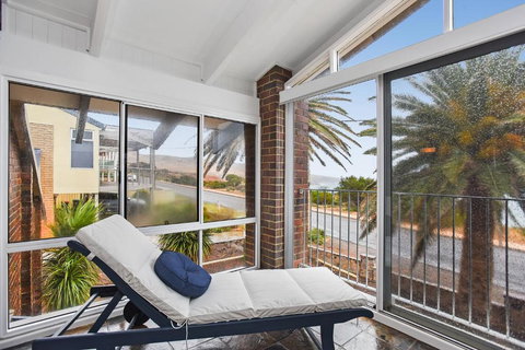 Palms On The Esplanade Sellicks Beach WiFi - Accommodation Guide 2