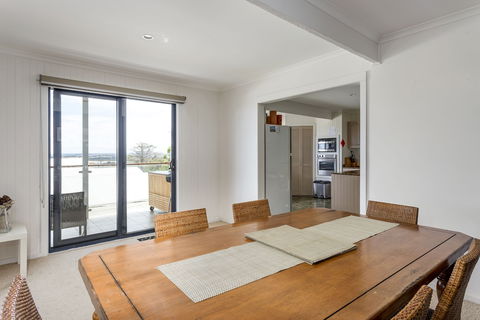 Sany Views - Accommodation Guide 2