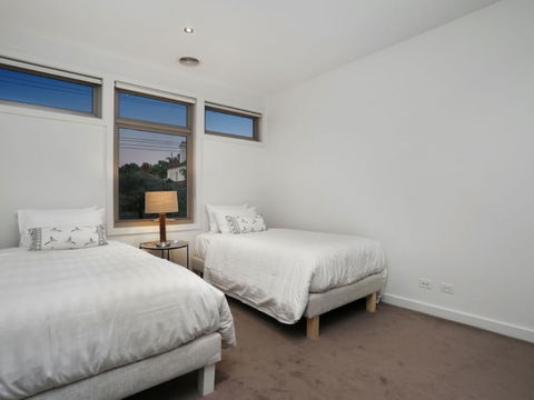 Kew Luxurious Townhouse - Accommodation Asia 3