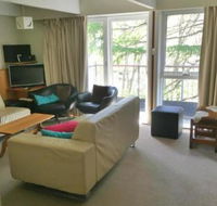 5 Maisonettes - Accommodation Guide