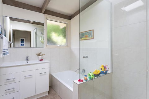 Harrys Retreat - Accommodation Asia 3