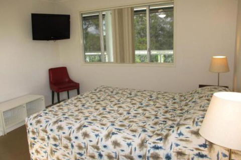 Holiday In Style Hervey Bay - Accommodation Guide 2