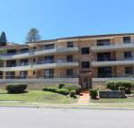 Breakers 8 Main Beach Location - Accommodation Asia