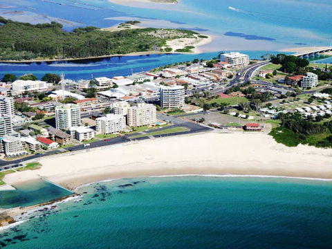 Ebbtide 3 On Main Beach! - Accommodation Asia 2