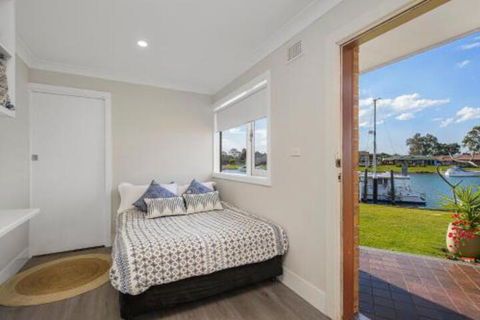 North View Waterfront Home Private Jetty - Accommodation Guide 7