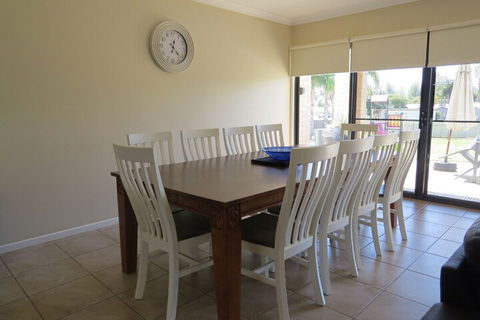 Elsinor Townhouse 10 Mulwala - Accommodation Guide 3