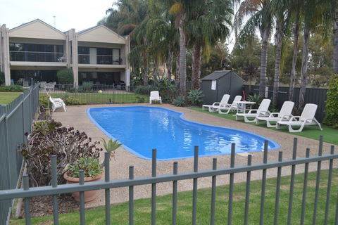 Elsinor Townhouse 3 Mulwala - Accommodation Guide 3