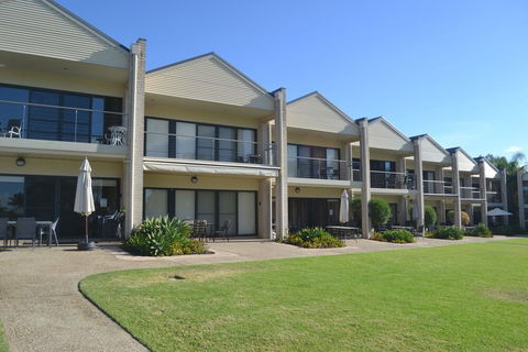 Elsinor Townhouse 4 Mulwala - Accommodation Guide 0