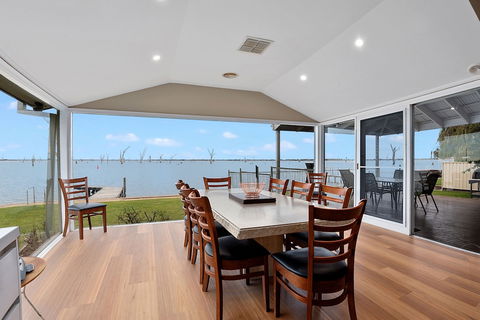 Mulwala Lakeside Waterfront - Accommodation Guide 4