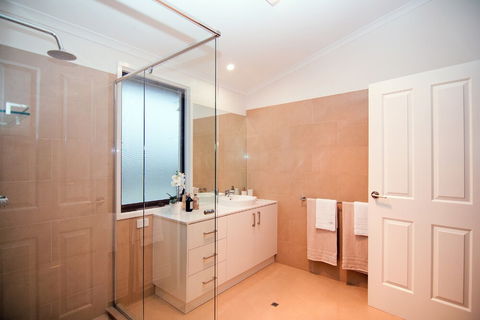 Lake House 61 Mulwala - Accommodation Guide 5