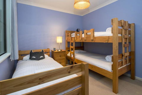 Tranquil Waters - Accommodation Guide 3