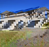 Georges Bay Luxury - Accommodation Asia