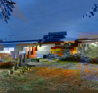 Castaway Cottage - Essentially Tas - Accommodation Asia