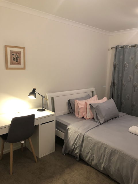 Apple House Tarneit North - Accommodation Guide 6