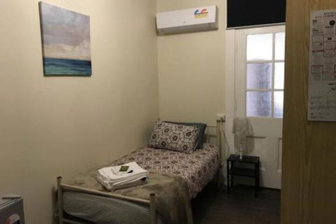 The Quarters At BDH - Accommodation Guide 7