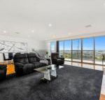 BENGALEE EXECUTIVE TOWNHOUSE MODERN  STYLISH