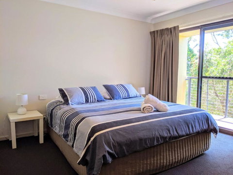 Sails On Bannister At Mollymook - Accommodation China 1