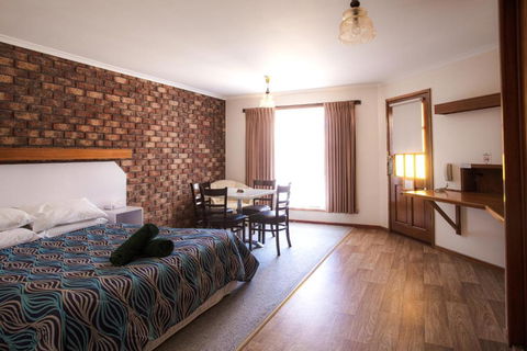 Donald Motor Lodge - Accommodation Asia 1