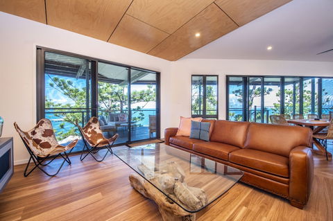 Headland House - Accommodation Asia 3