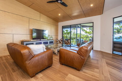 Headland House - Accommodation Asia 2