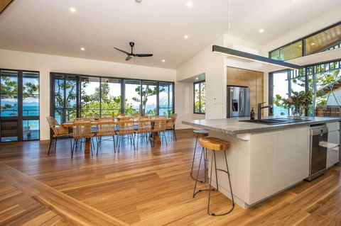 Headland House - Accommodation Asia 4