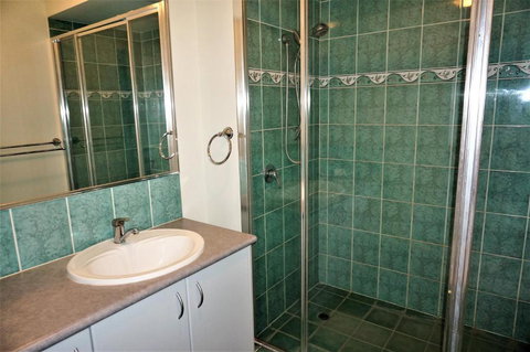 Ningaloo Breeze Villa 8 3 Bedroom Fully Self Contained Holiday Accommodation - Accommodation Asia 3