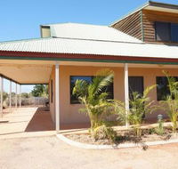 Ningaloo Breeze Villa 6 3 Bedroom Fully Self Contained Holiday Accommodation