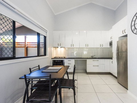 Tais Hideaway - Accommodation Asia 3