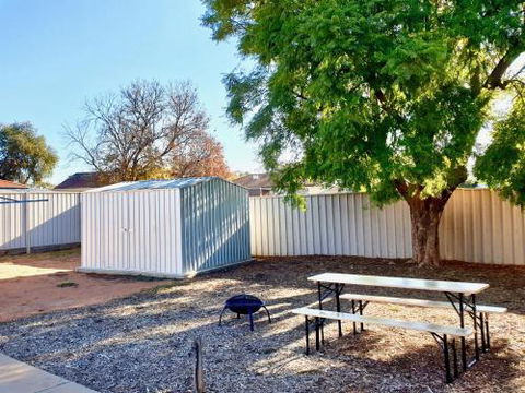 Homely Getaways Central Mildura - Accommodation Asia 6