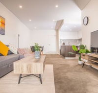 Refreshing 2bed2bath APT in Upcoming Liverpool - Accommodation Asia