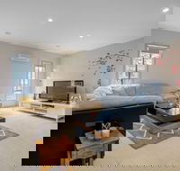 Gorgeous 4BR Home in Point Cook - Accommodation Asia