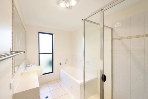 20 Avalon Street Coolum Beach Pets Welcome - Accommodation Asia 5