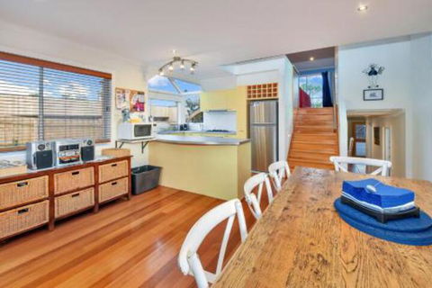 The Blue House Rye Family Entertainer - Accommodation Asia 3